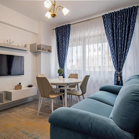 Blue Boutique Magic View Of The Sea Apartments Mamaia Room photo